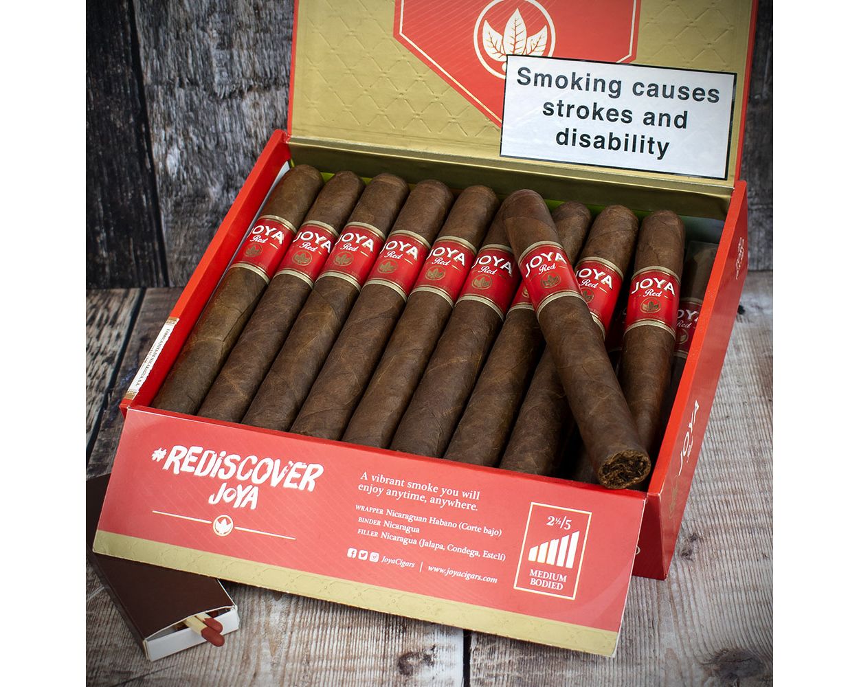 Joya de Nicaragua Red Toro Cigars – Box of 20